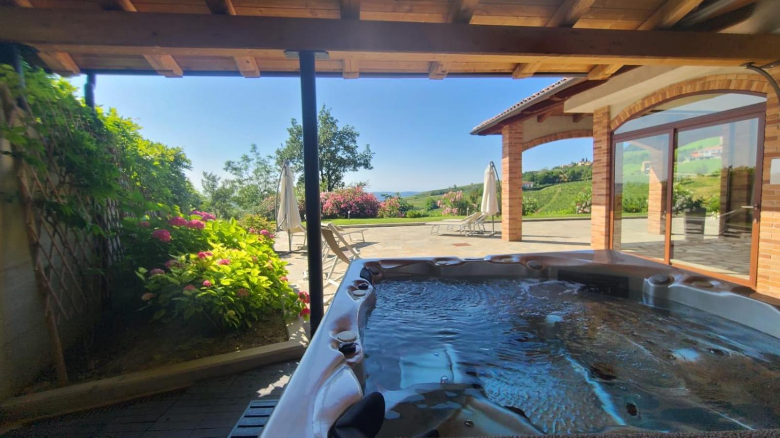 Casa Castella - Adults Only - Langhe Villa Diano d'Alba Exterior photo