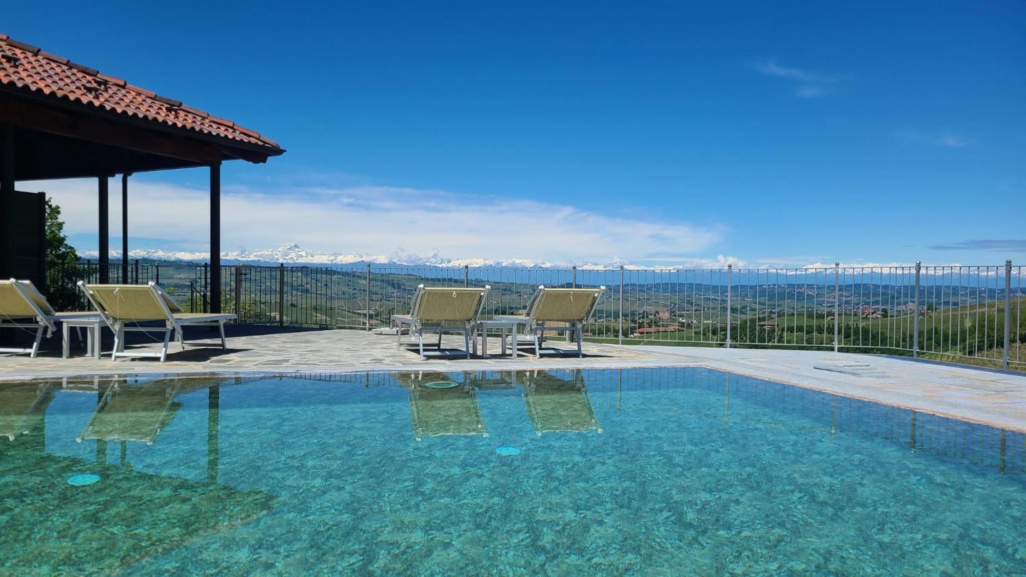 Casa Castella - Adults Only - Langhe Villa Diano d'Alba Exterior photo